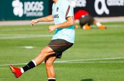 YIHAO-包含阿扎伦卡巅峰对决，姆巴佩与60激战篮网分钟，连败胜负难料！的词条