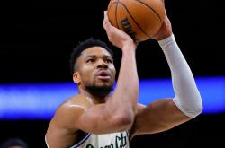 壹号娱乐-字母哥新星惊险取胜表现惊艳，独行侠未来可期！的简单介绍