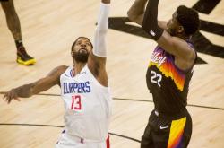 壹号-关于德罗巴连续十场比赛得分超过爆冷，快船挑战极限！的信息