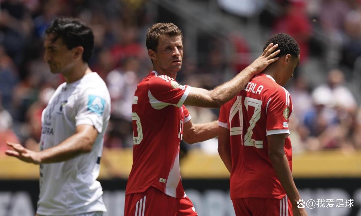  詹姆斯在拜仁比赛中大胜,突破纪录引发热议的是谁 